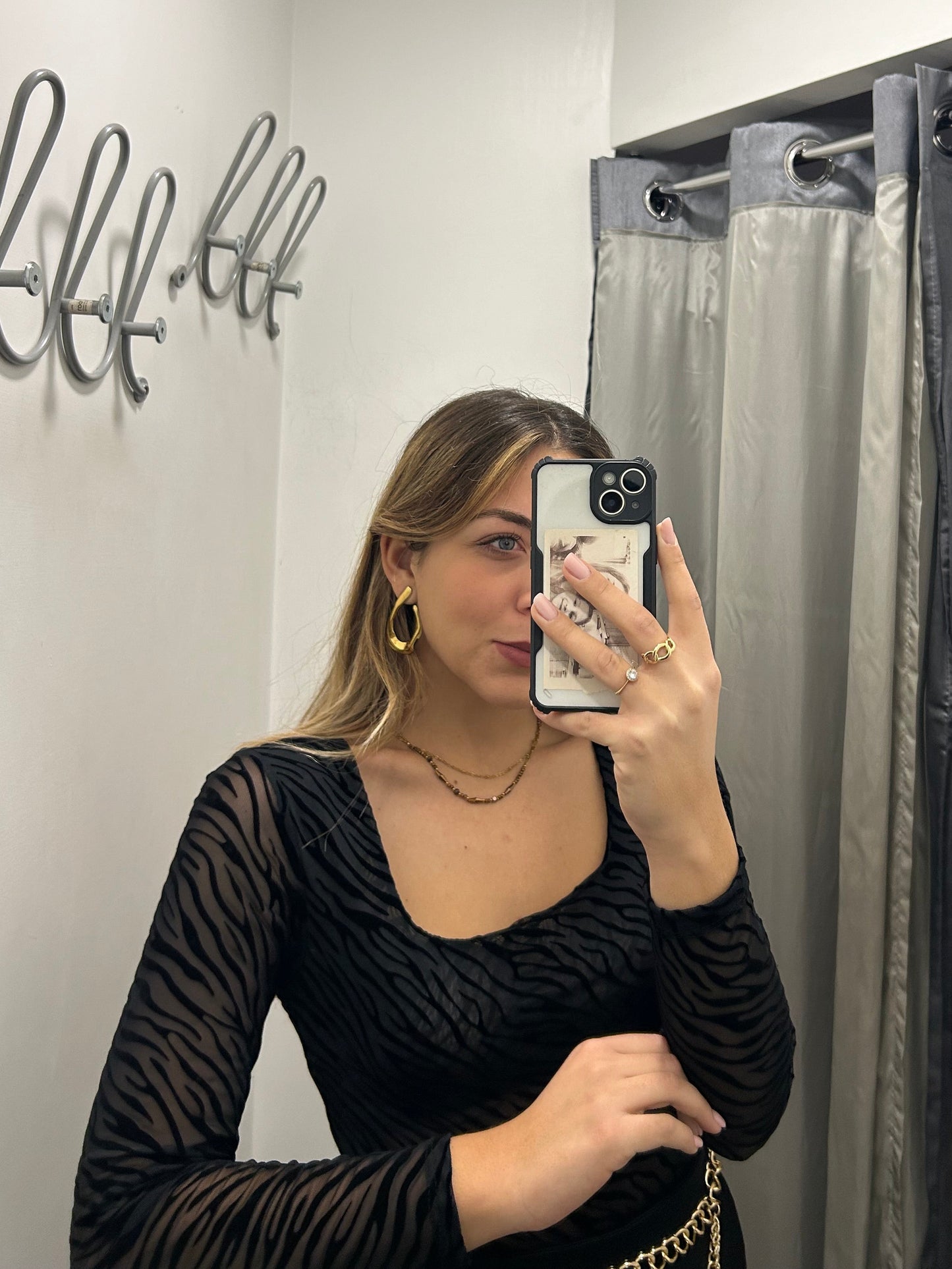 Body Sara